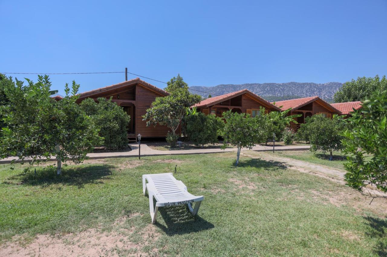 Ugur Pansiyon Bungalows Çıralı Ngoại thất bức ảnh
