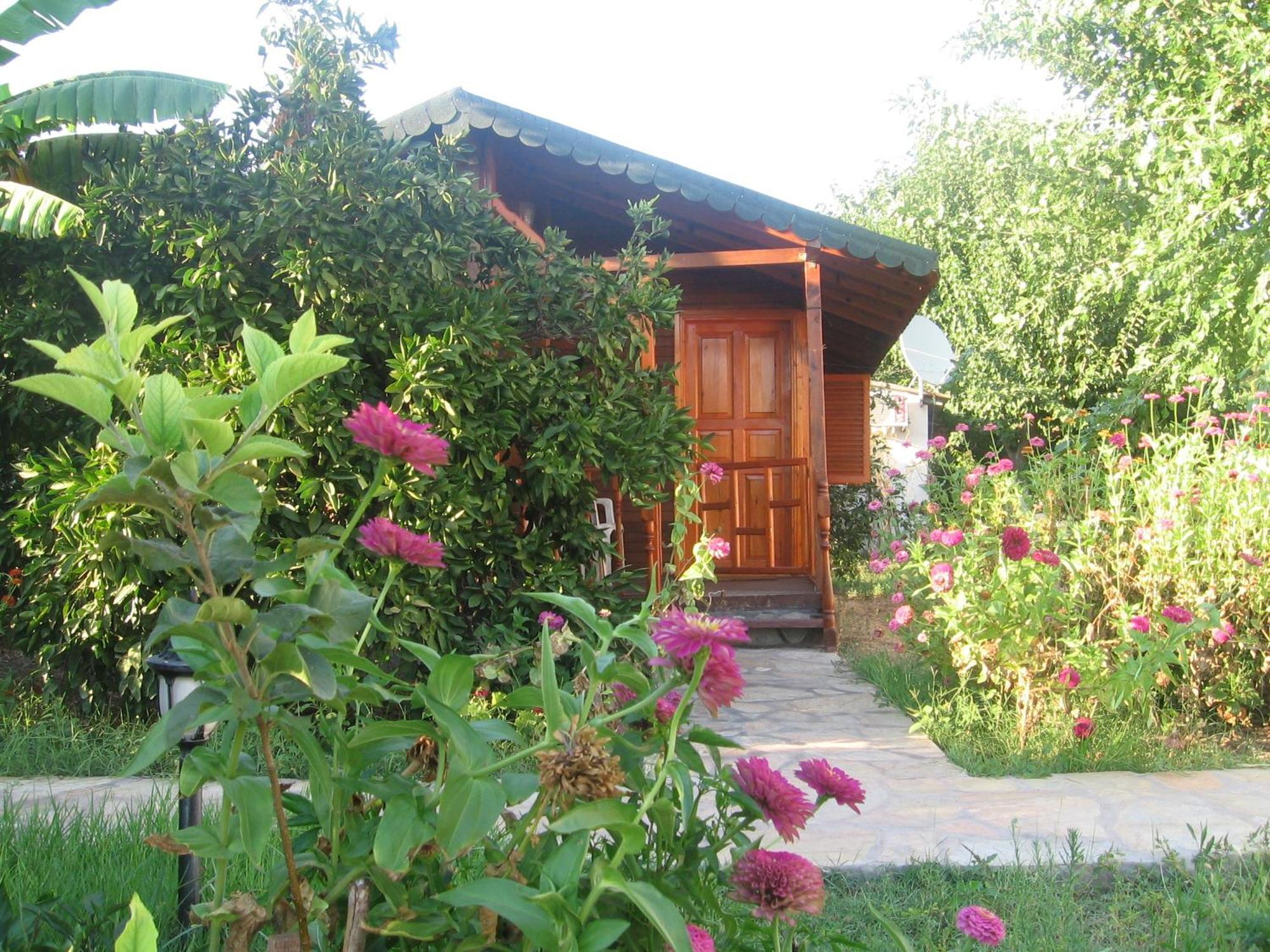 Ugur Pansiyon Bungalows Çıralı Ngoại thất bức ảnh