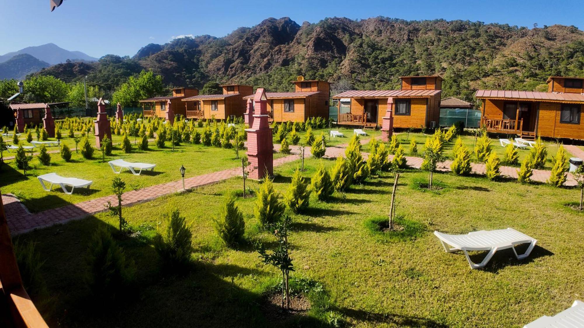 Ugur Pansiyon Bungalows Çıralı Ngoại thất bức ảnh