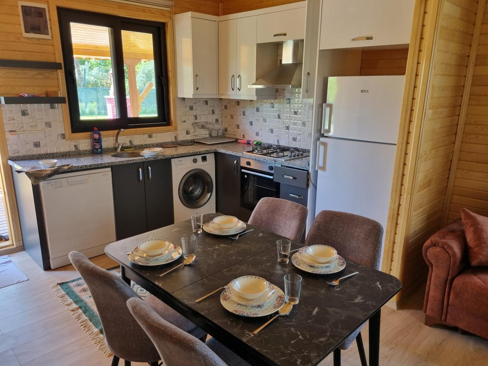 Ugur Pansiyon Bungalows Çıralı Ngoại thất bức ảnh