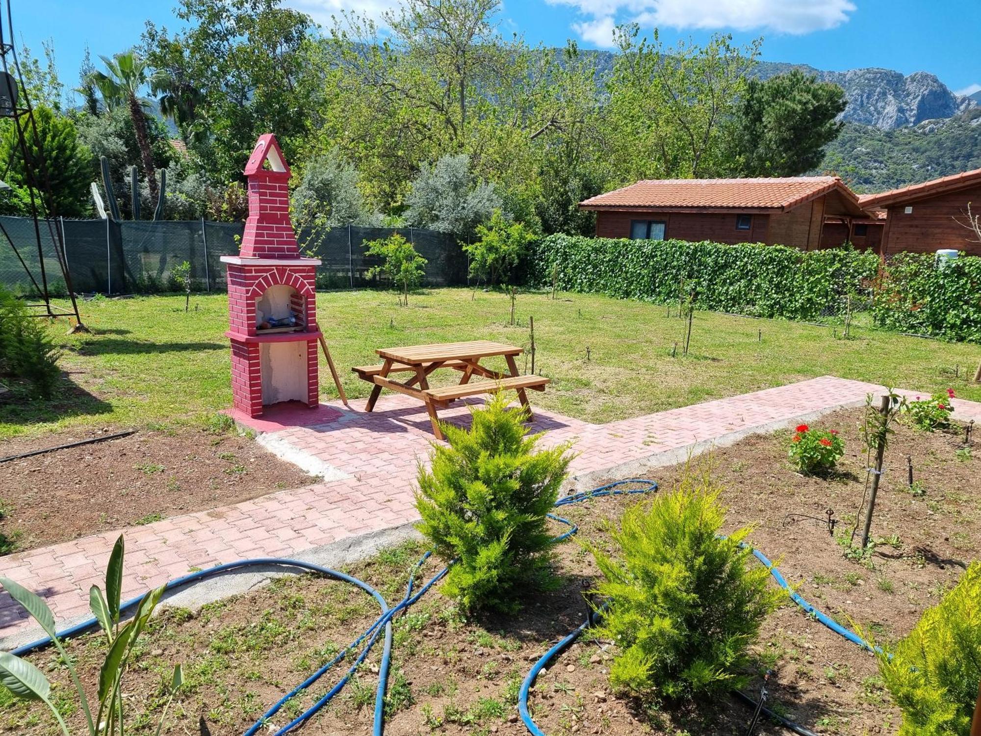 Ugur Pansiyon Bungalows Çıralı Ngoại thất bức ảnh