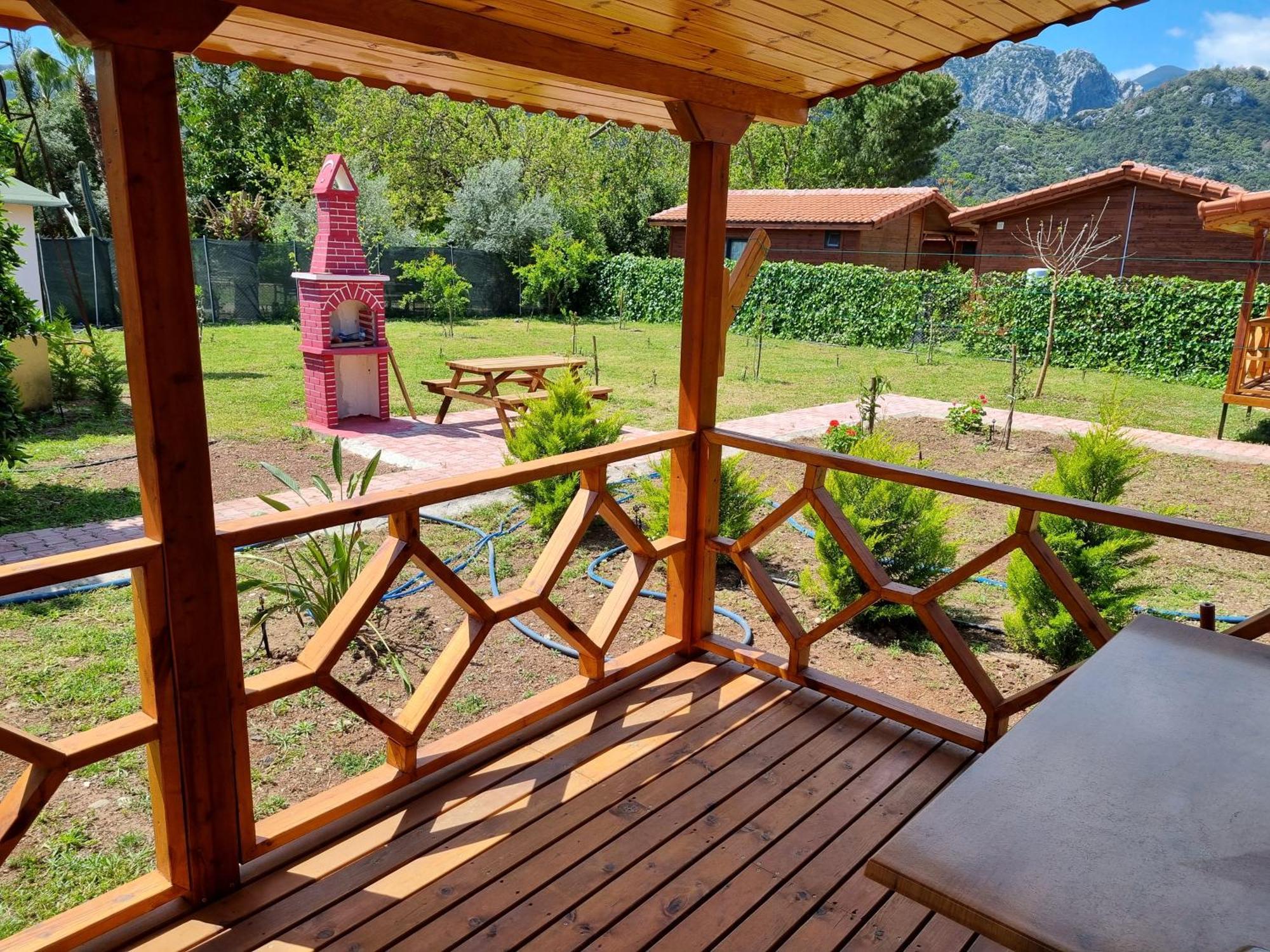 Ugur Pansiyon Bungalows Çıralı Ngoại thất bức ảnh